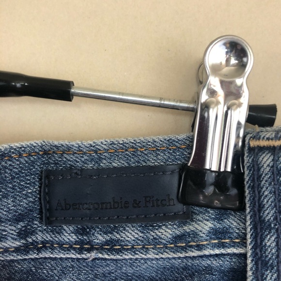 Abercrombie & Fitch High-Waist, Embroidered Shorts - Picture 8 of 11